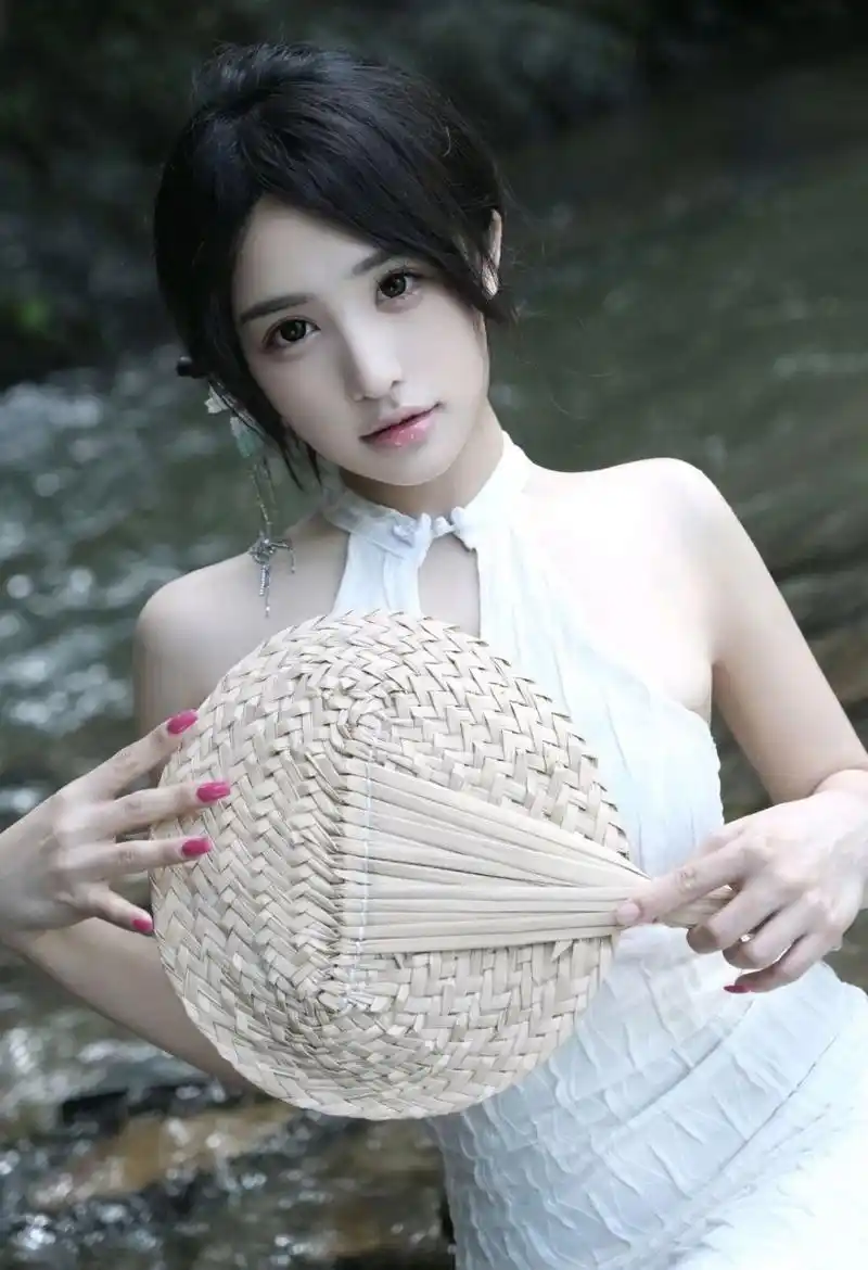 南楼有风 都市职场剧在线观看
